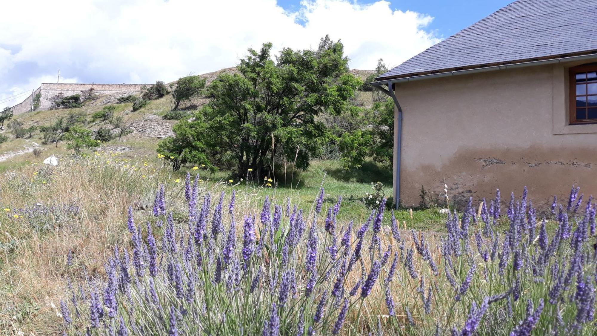 Corps De Garde De La Roche Villa Mont-Dauphin Exterior photo